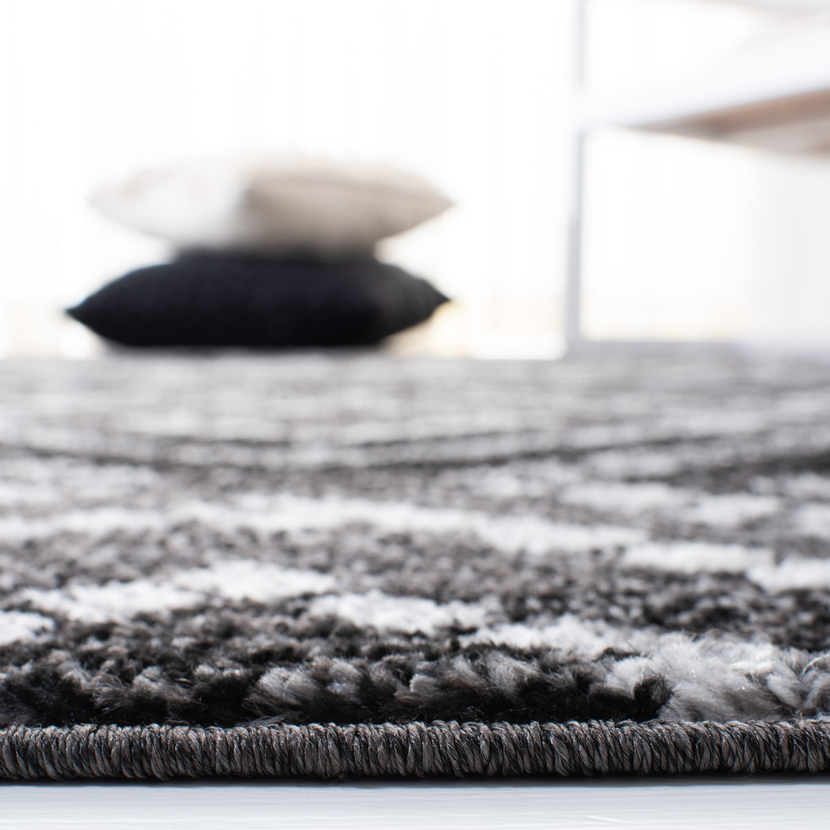 Variant gallery image 3