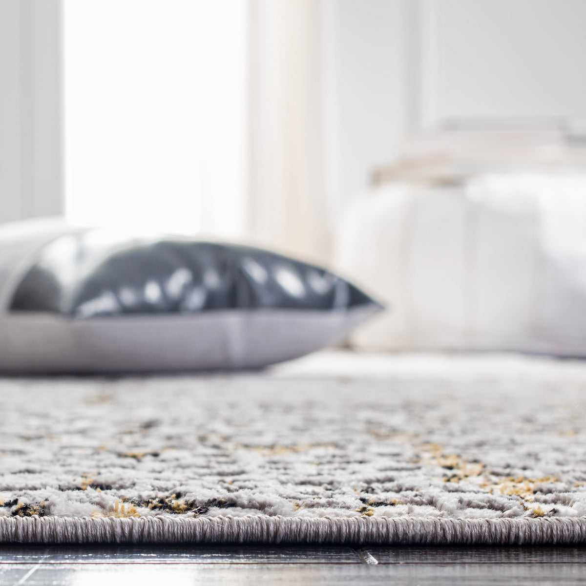 Variant gallery image 4