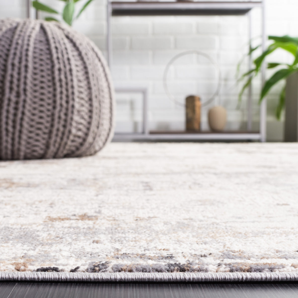 Variant gallery image 3