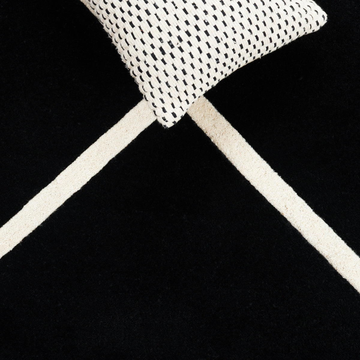 Variant gallery image 3