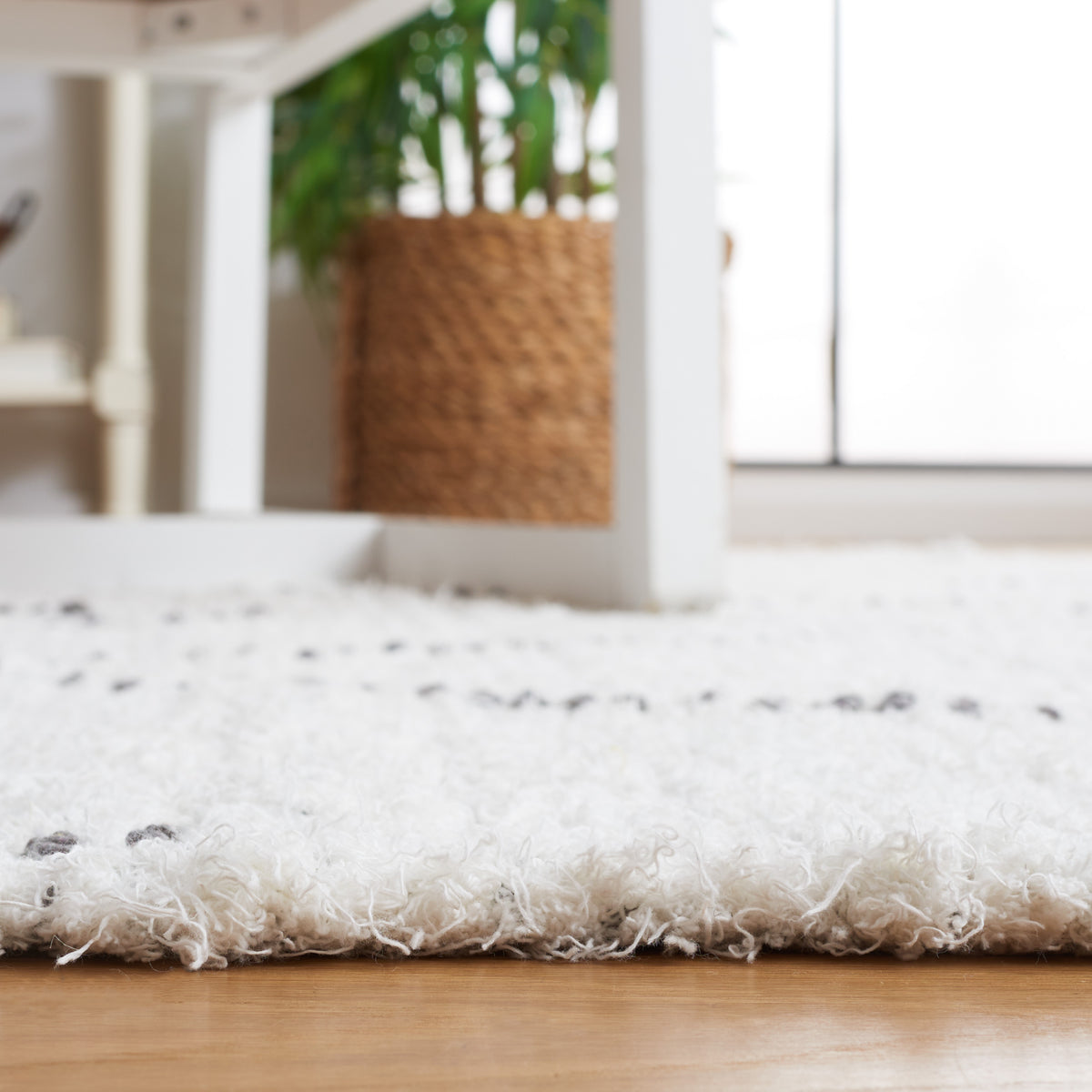 Variant gallery image 3