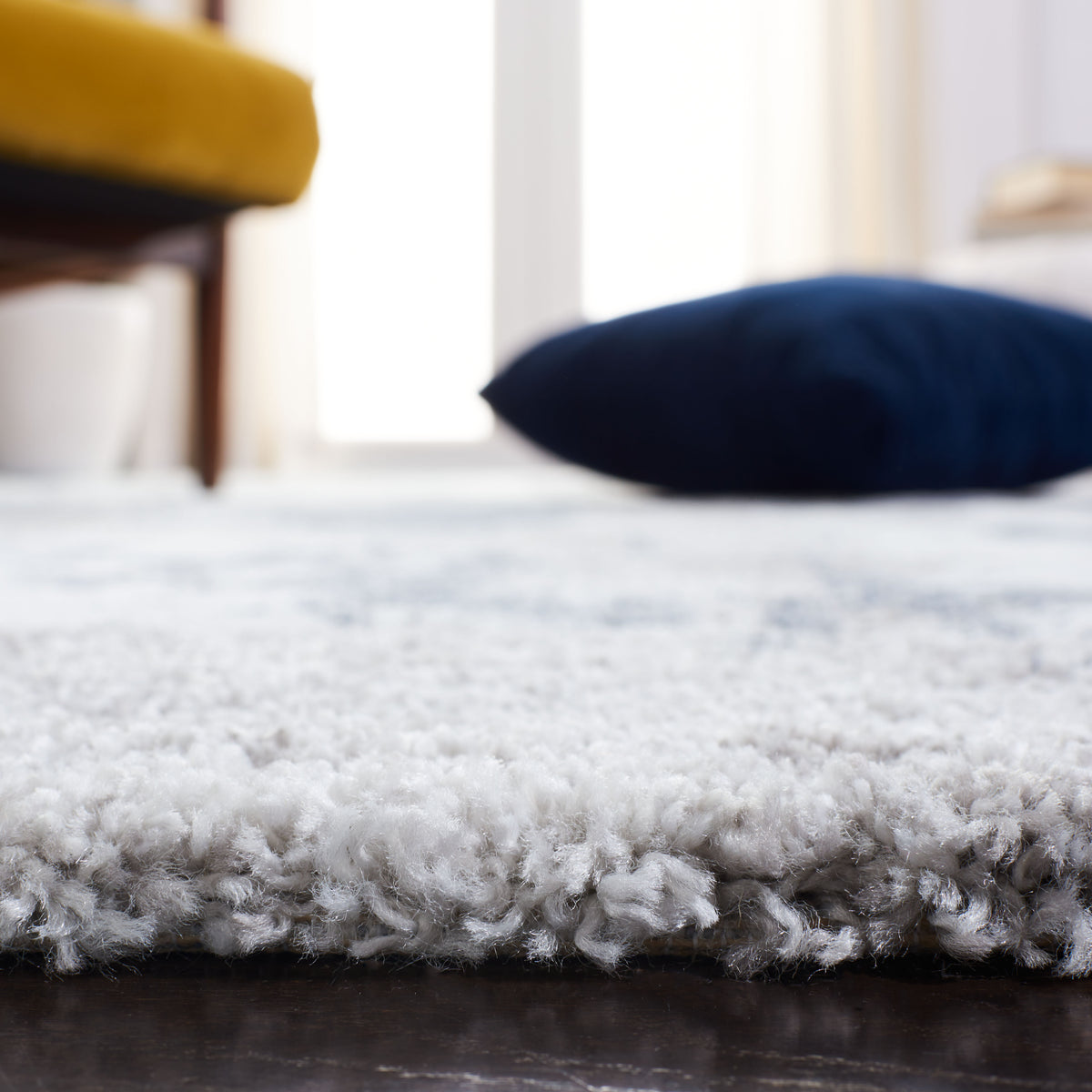 Variant gallery image 4