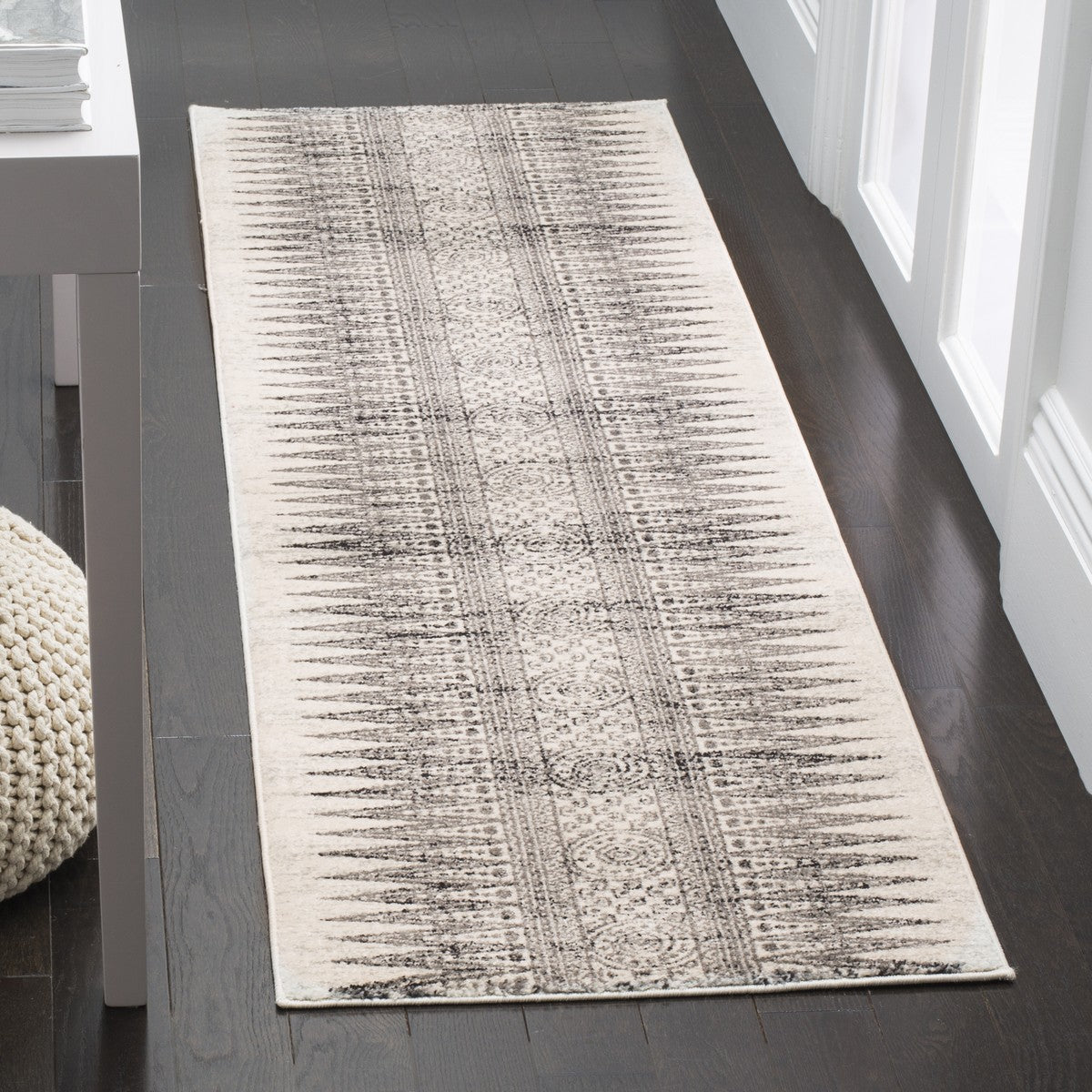 Evoke  Rug Collection - EVK226D - SAFAVIEH