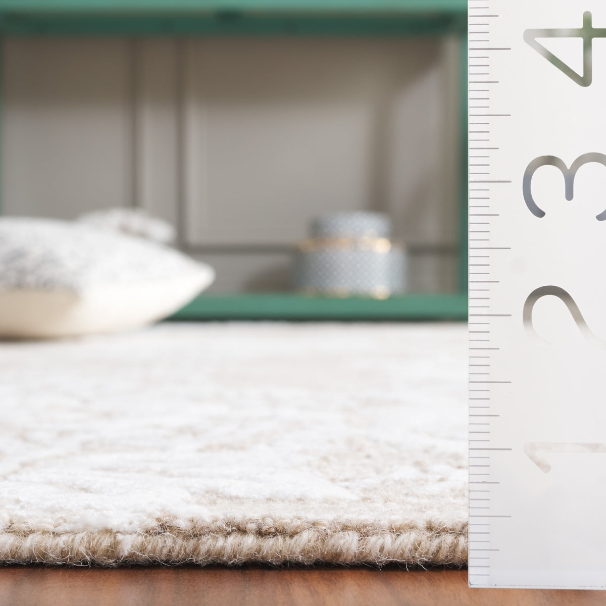 Variant gallery image 2