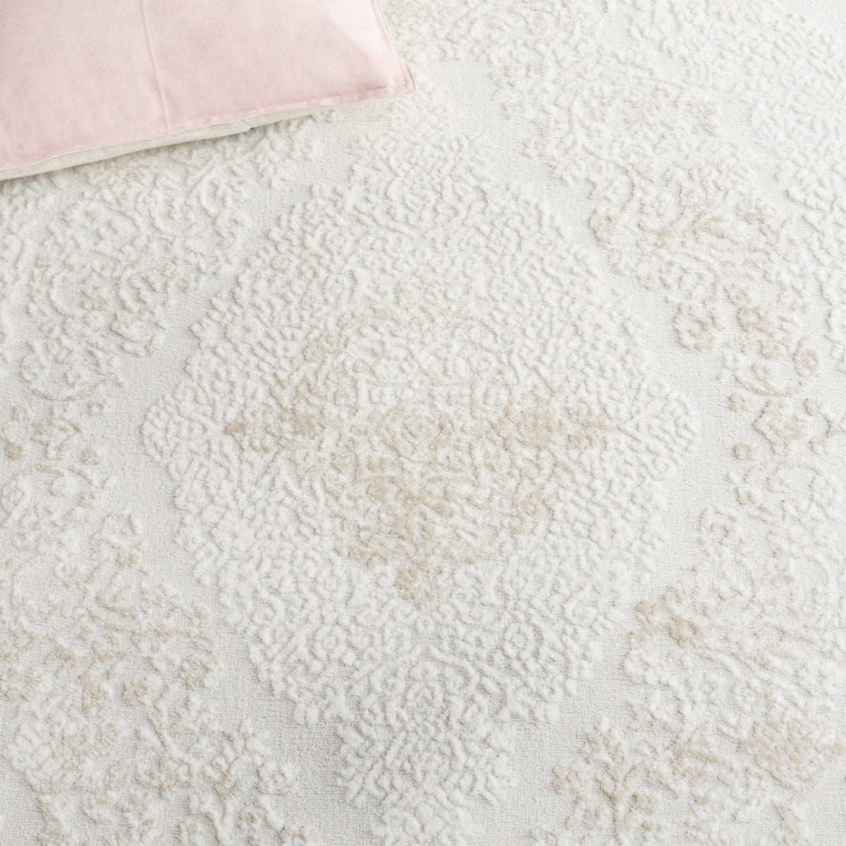 Variant gallery image 3