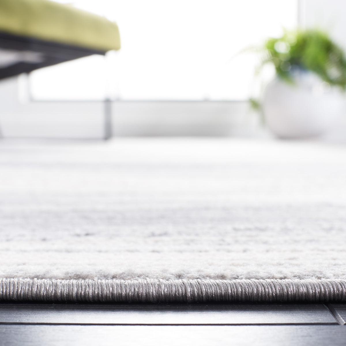 Variant gallery image 3