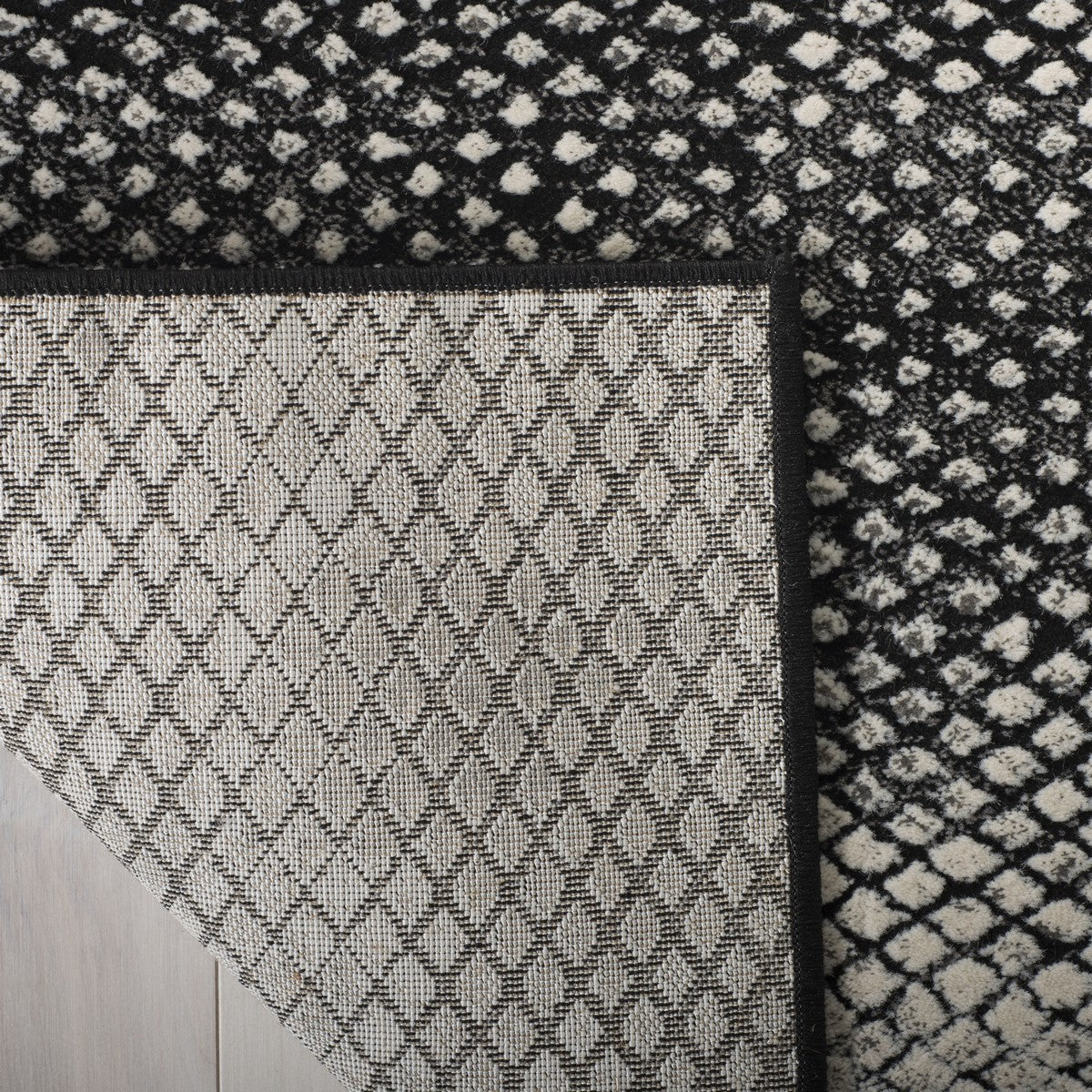 Variant gallery image 3