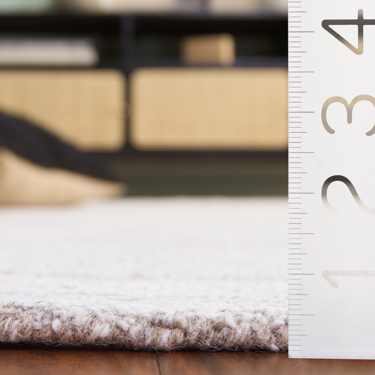 Variant gallery image 3