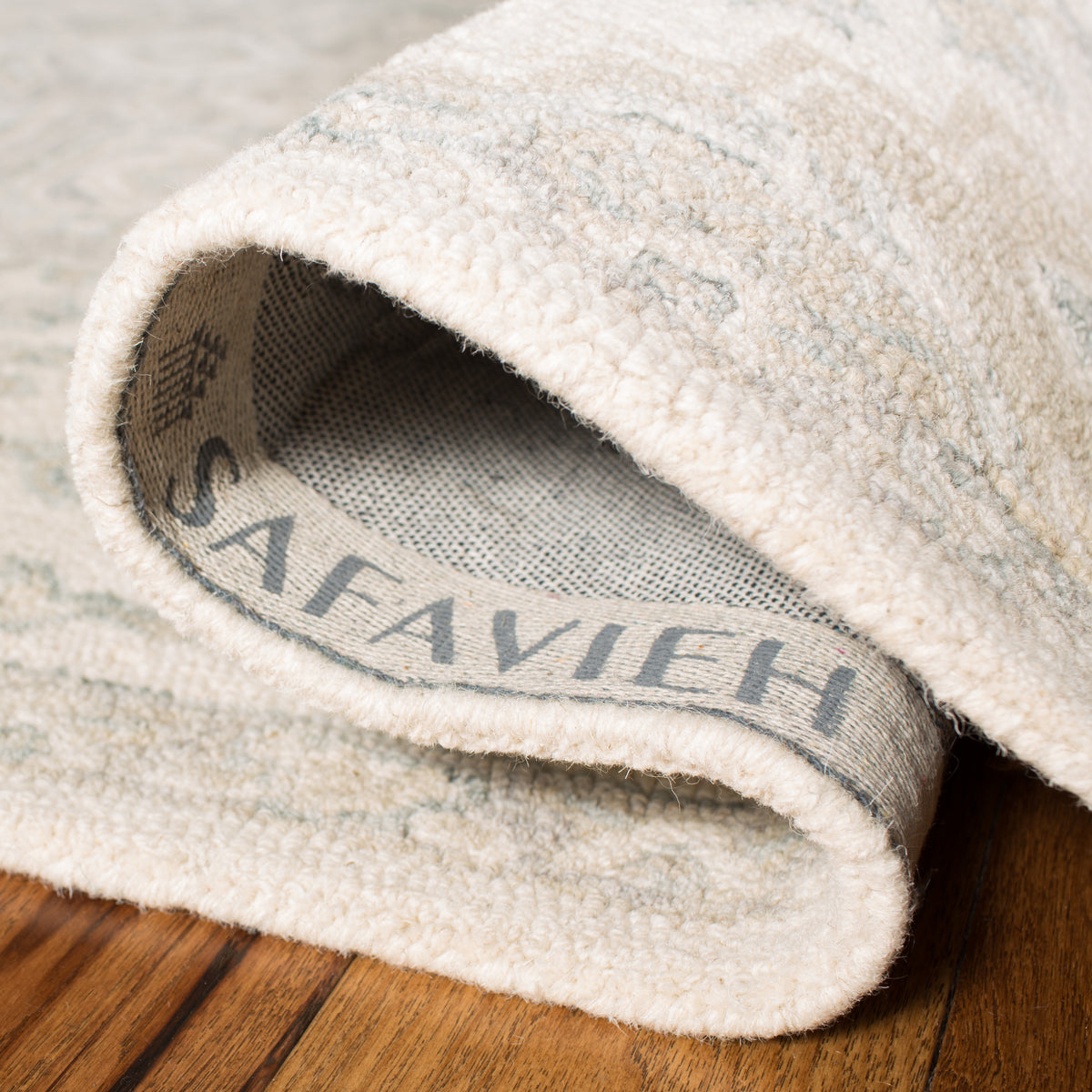 Variant gallery image 4