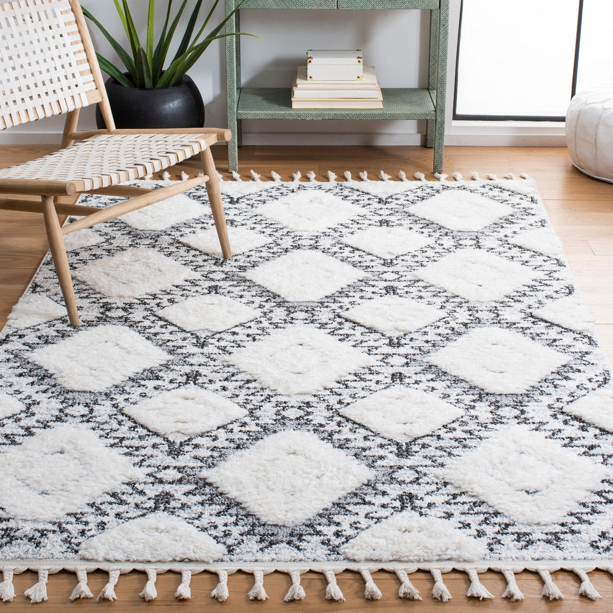 Moroccan Tassel Shag  Rug Collection - MTS616A - SAFAVIEH