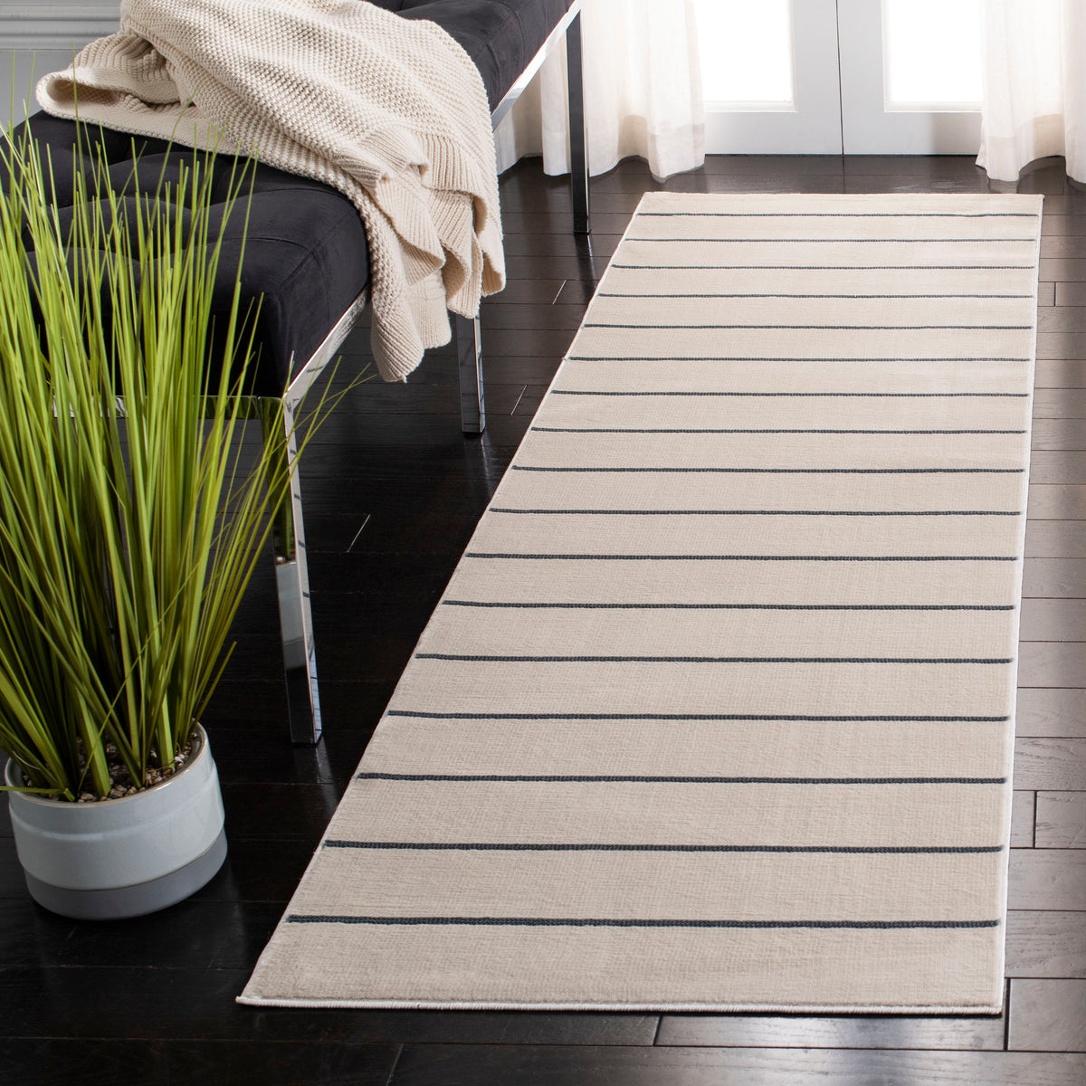 Variant gallery image 2