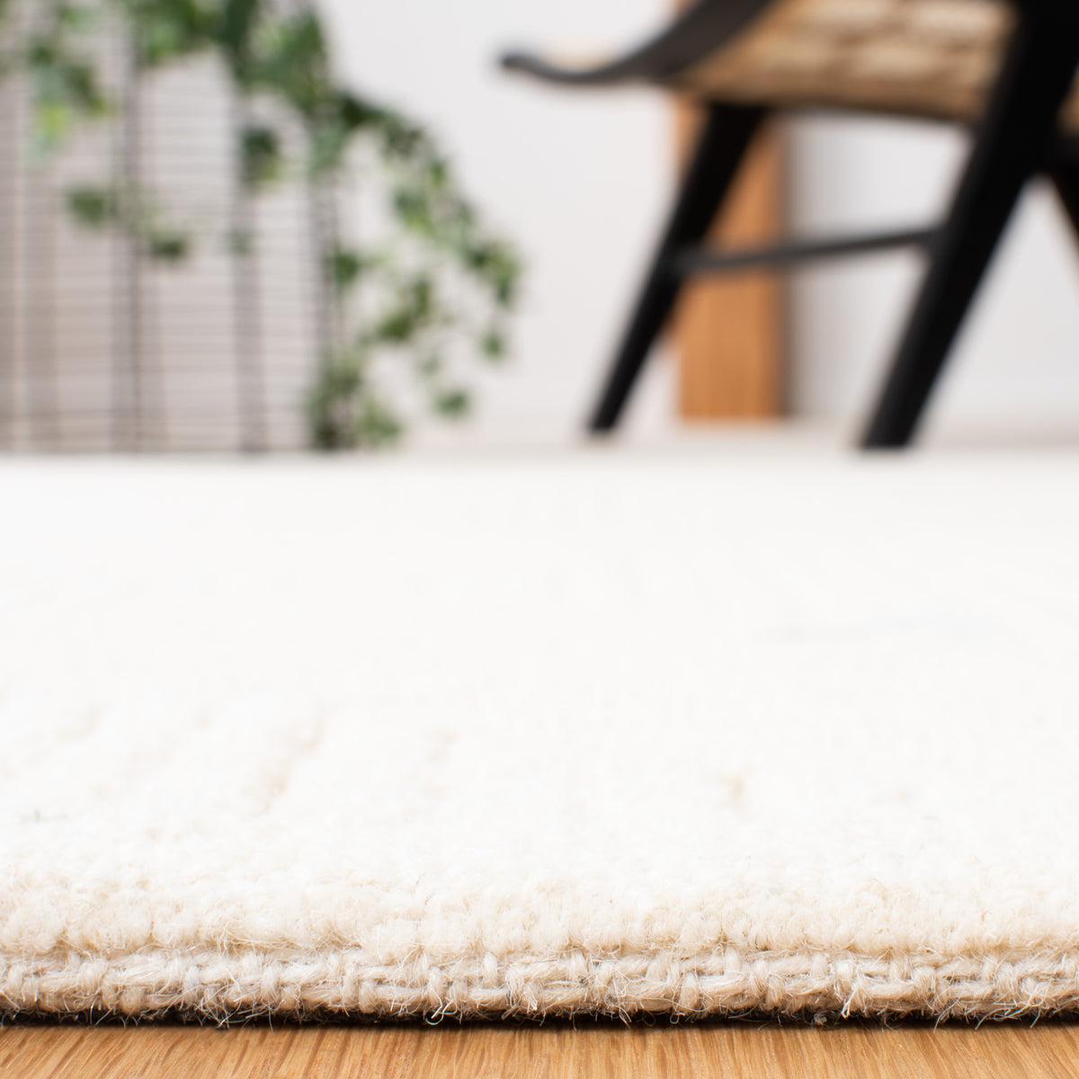 Variant gallery image 3