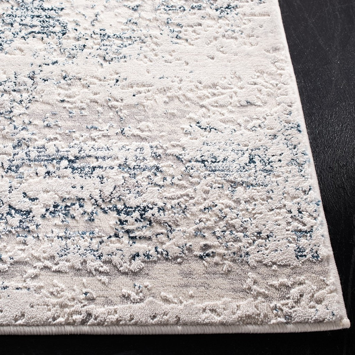 Amalfi  Rug Collection - AMF572C - SAFAVIEH