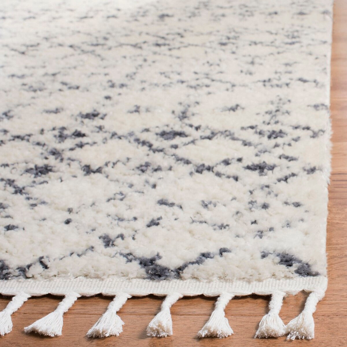 Berber Fringe Shag  Rug Collection - BFG516A - SAFAVIEH