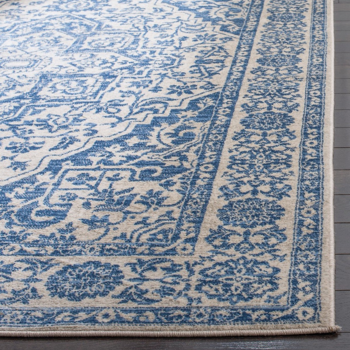 Brentwood  Rug Collection - BNT832M - SAFAVIEH