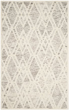 Cambridge  Rug Collection - CAM729R - SAFAVIEH