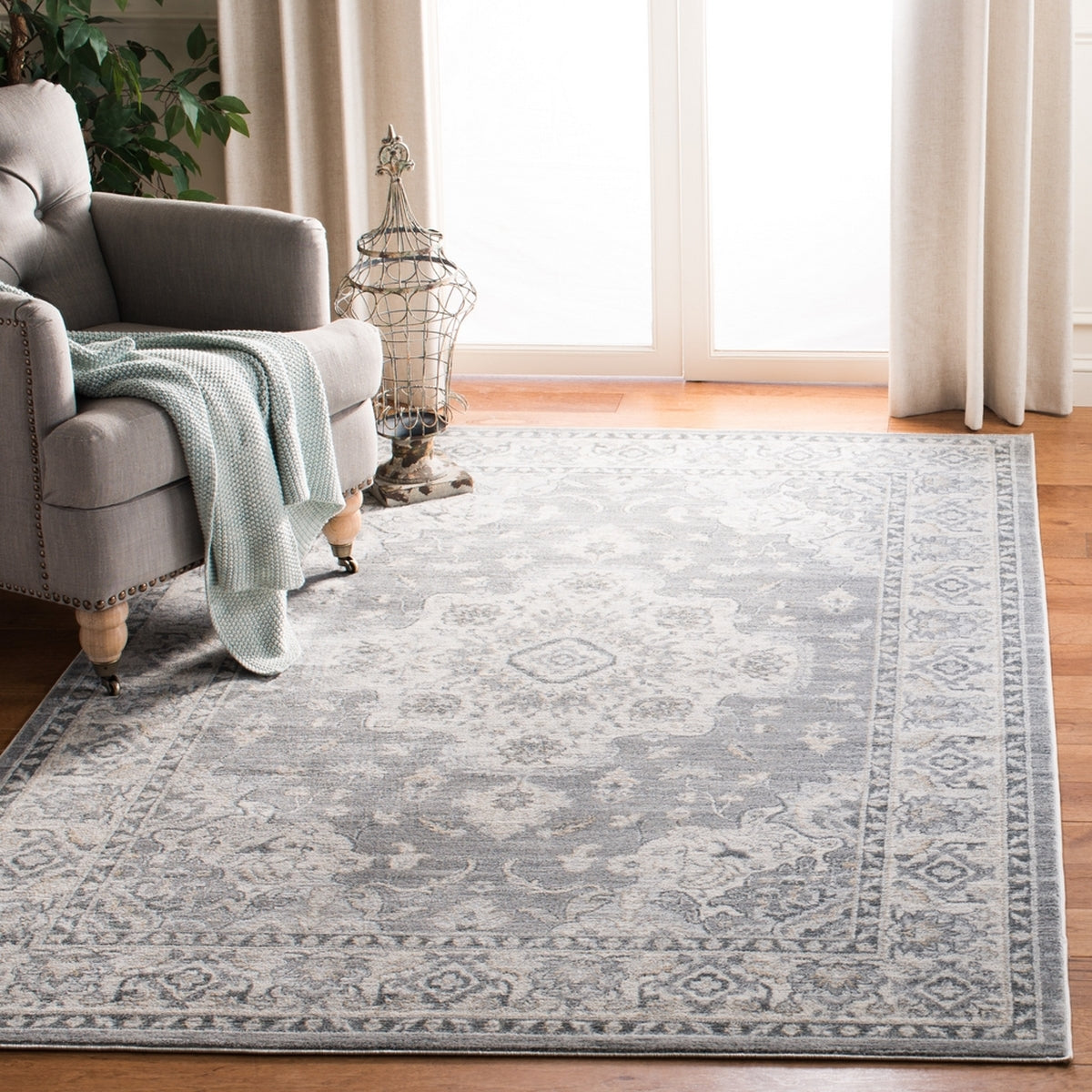 Isabella  Rug Collection - ISA921F - SAFAVIEH