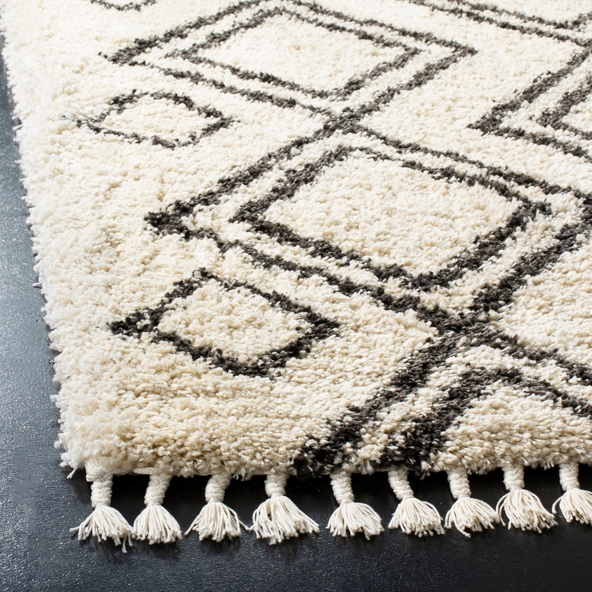 Moroccan Fringe Shag 200  Rug Collection - MFG247B - SAFAVIEH