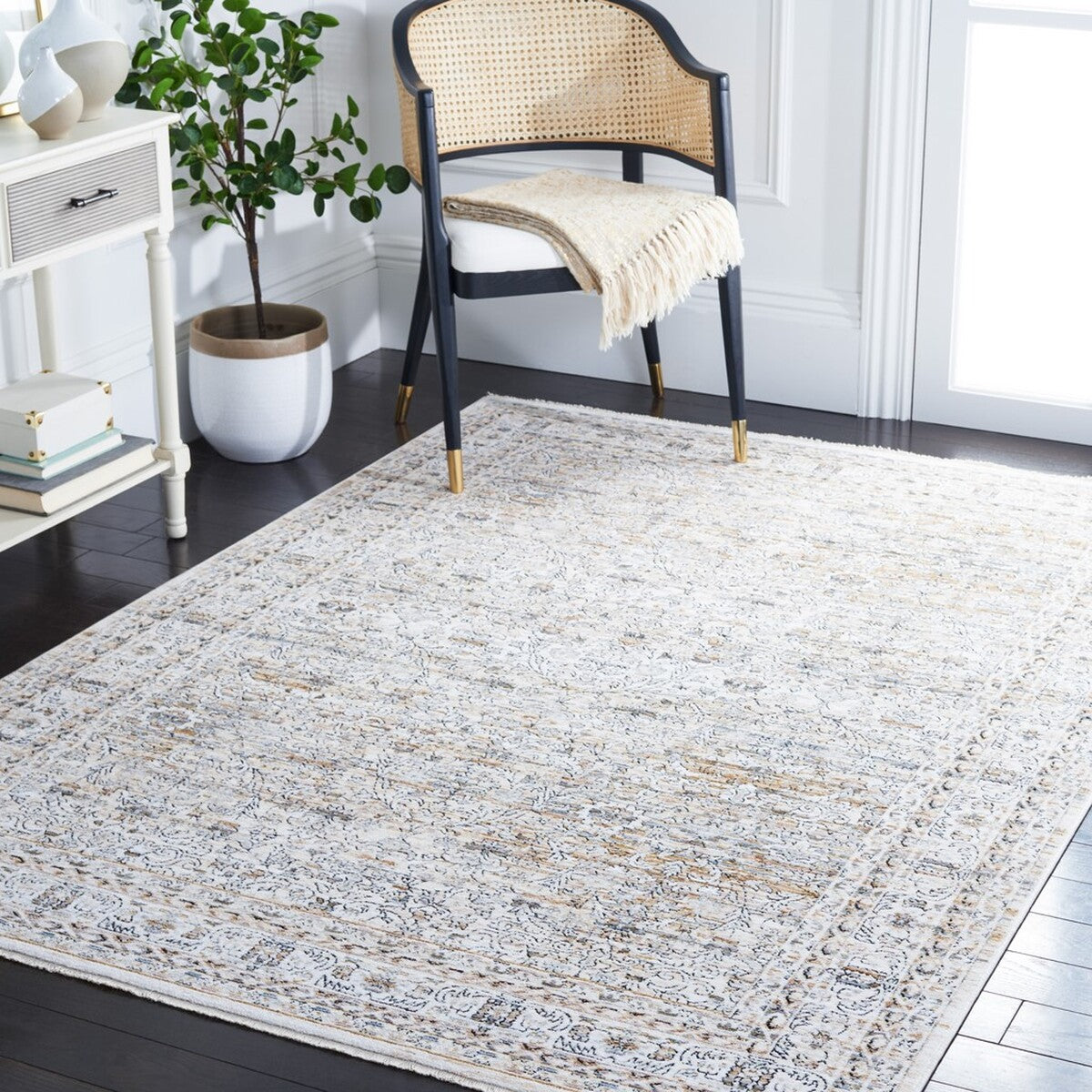 Moondust 600  Rug Collection - MND660A - SAFAVIEH