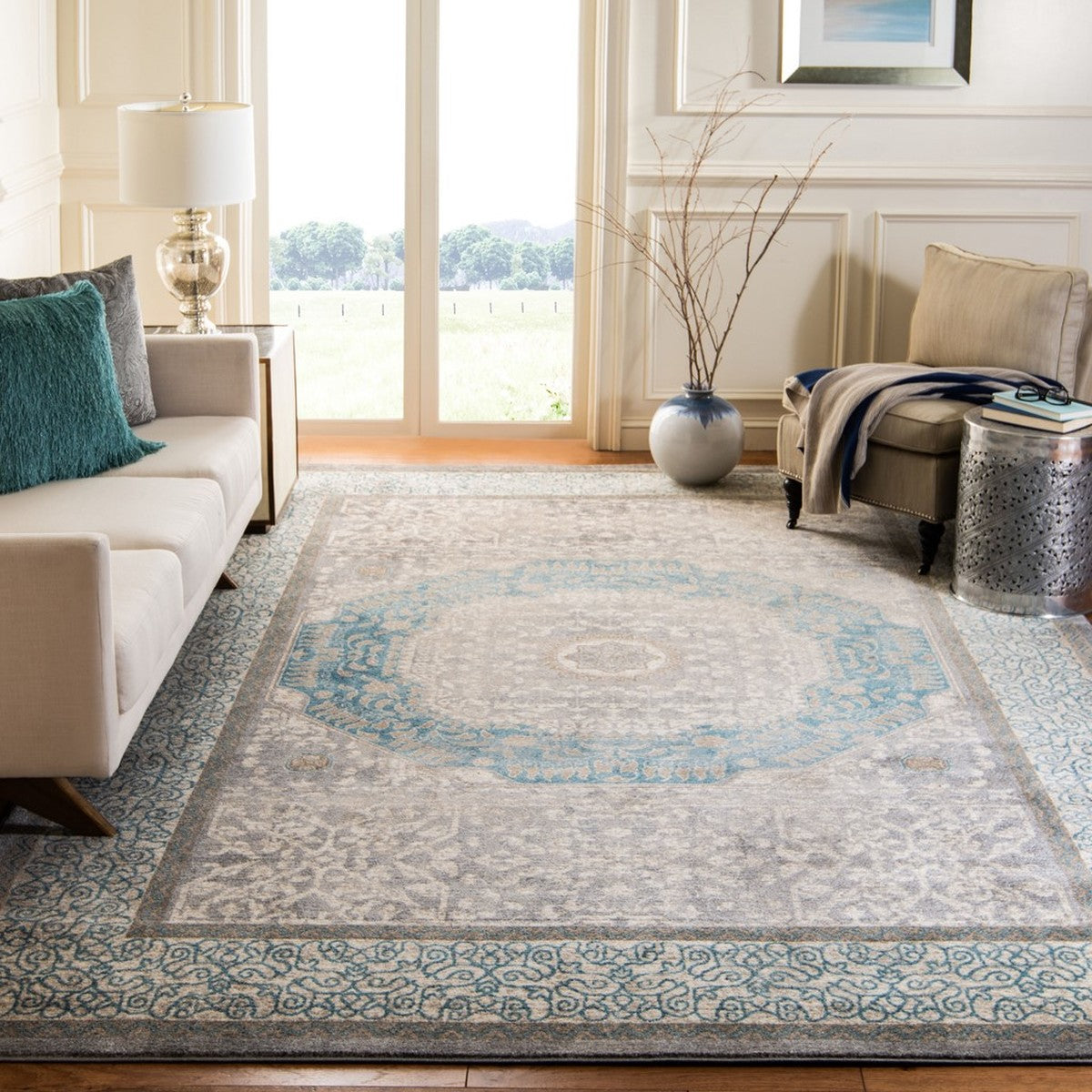 Sofia  Rug Collection - SOF365A - SAFAVIEH