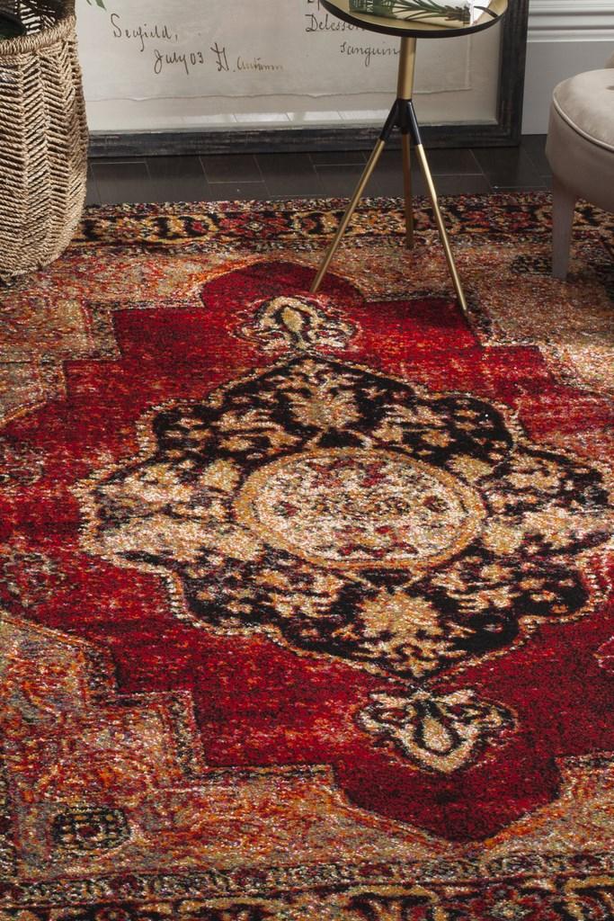 Vintage Hamadan  Rug Collection - VTH219A - SAFAVIEH